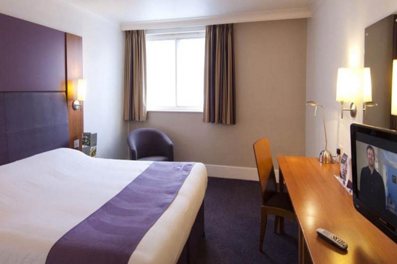 Premier Inn Manchester West Didsbury Exteriér fotografie
